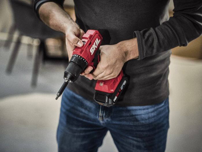 Шурупокрут-дриль акумуляторний SKIL 3011 CA 20В безщітковий 55Нм 450·1700об·хв 0.83кг без АКБ та ЗУ