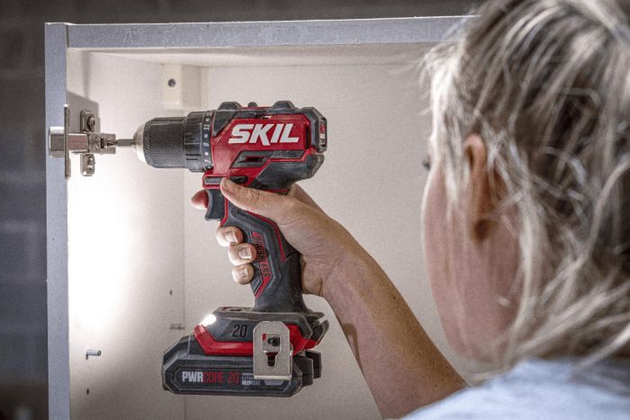 Шурупокрут-дриль акумуляторний SKIL 3065 CA Compact 20В безщітковий 1х2.5А·год 60Нм 500·1800об·хв 0.9кг