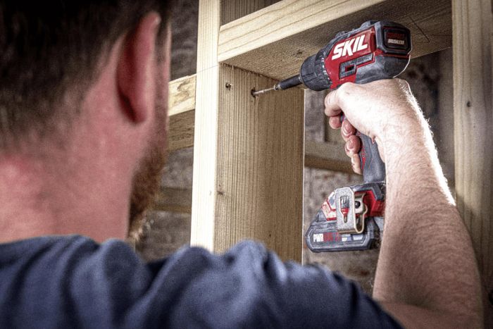 Шурупокрут-дриль акумуляторний SKIL 3065 CA Compact 20В безщітковий 1х2.5А·год 60Нм 500·1800об·хв 0.9кг