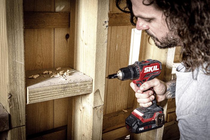 Шурупокрут-дриль акумуляторний SKIL 3065 CA Compact 20В безщітковий 1х2.5А·год 60Нм 500·1800об·хв 0.9кг