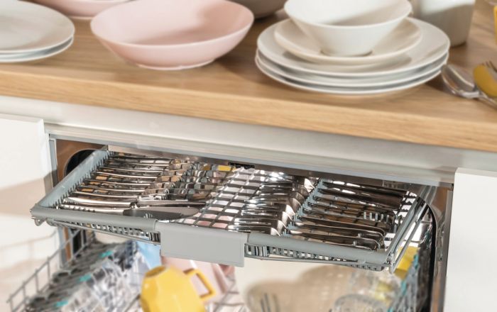 Посудомийна машина Gorenje, 16компл., A+++, 60см, дисплей, 3 кошика, AquaStop, сірий