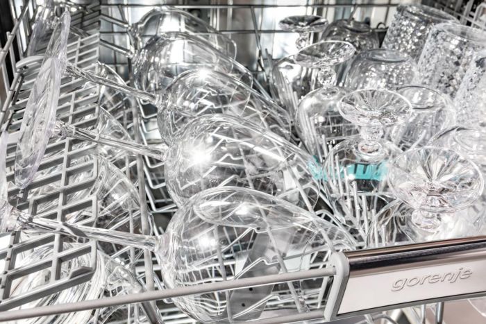 Посудомийна машина Gorenje, 16компл., A+++, 60см, дисплей, 3 кошика, AquaStop, сірий