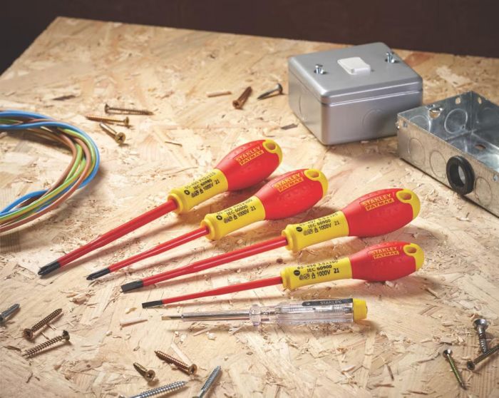 Викрутка Stanley FatMax набір 7шт, для робіт під напругою 1000В, прямий шліц 3.5х75мм/ 5.5х150мм, викрутки під шліц Philips Ph1x100/ Ph2x125