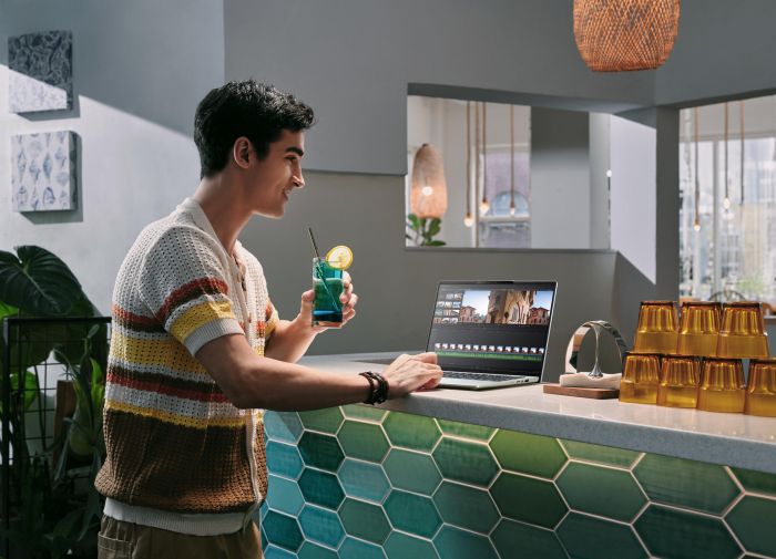 Ноутбук Acer Swift Go 14 SFG14-74 14" WUXGA OLED, Intel U9-285H, 32GB, F1TB, UMA, Win11, сріблястий