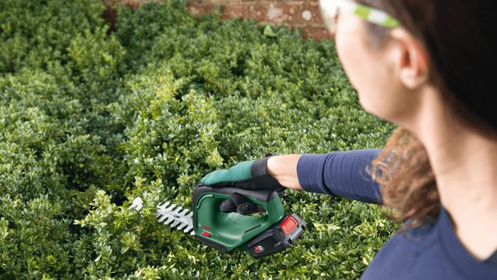 Ножиці для трави акумуляторні Bosch AdvancedShear 18V-10  + насадка кущоріз 10/20см крок різу 8мм 1xPBA 2.0Ah 2.45кг