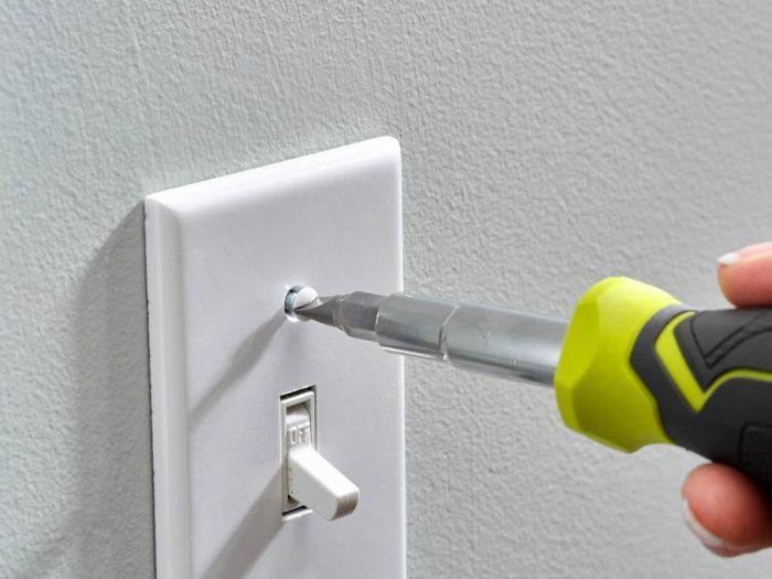 Викрутка Ryobi RHSDM1701, битотримач 1/4", 100мм, 16 біт, SL,PH,PZ,Torx, кейс