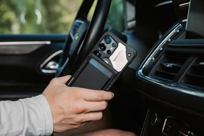 Чохол UAG для карт магнітний з підставкою, Metropolis Wallet PU, Black