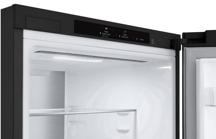 Холодильник LG з нижн. мороз., 203x60х68, холод.відд.-277л, мороз.відд.-107л, 2дв., А++, NF, інв., диспл внутр., Fresh Сonverter, Metal Fresh, чорний