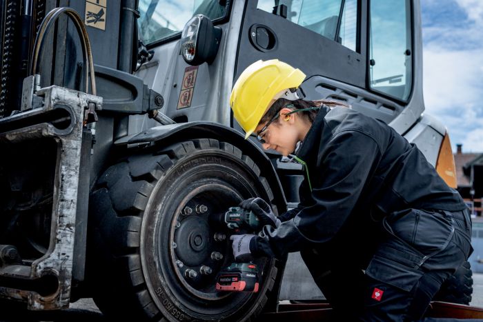 Гайковерт ударний акумуляторний Metabo SSSW 18 LTX 800 BL 18В 0-2575об·хв 1200Нм 1.95кг без АКБ та ЗП