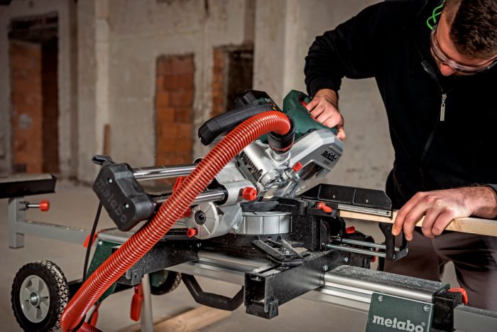 Пила торцювальна Metabo KGS 254 M 1800Вт диск 254мм 16.1кг