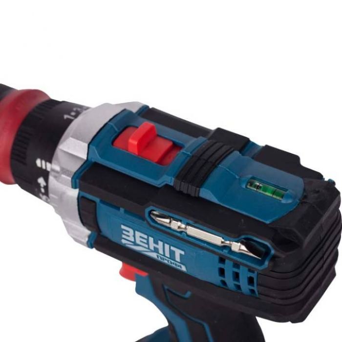 Шурупокрут-дриль акумуляторний Зеніт Профі ЗПША-21/20 DFR 21В 2х2А·год 25Нм 350·1500об·хв 1.2кг