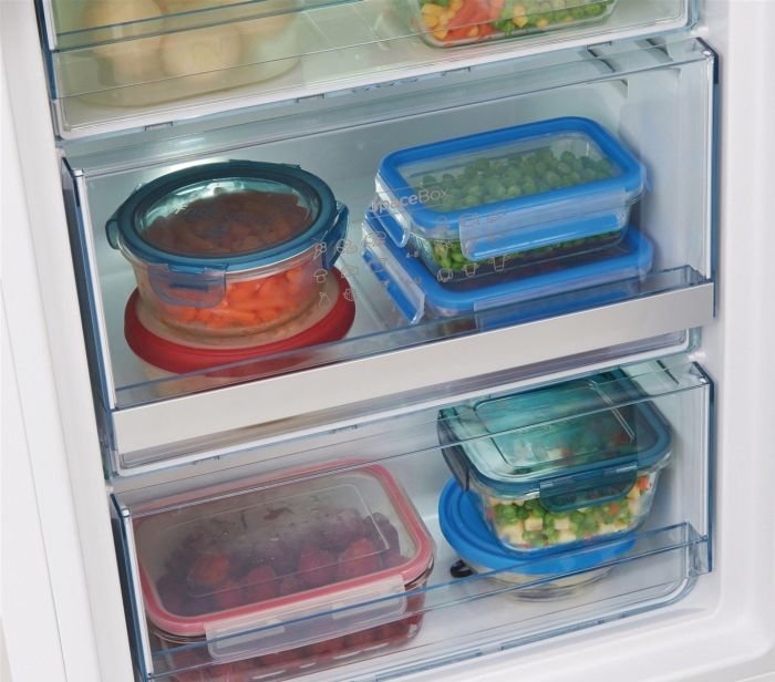 Холодильник Gorenje вбудований з нижн. мороз., 177х55х54см, 2 двері,180(68)л, А++, NF+, Зона св-ті, Внутр. Диспл, Біли