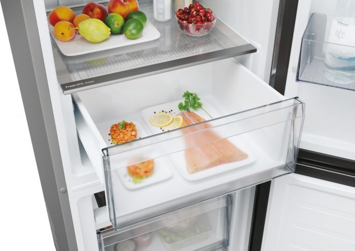 Холодильник Candy з нижн. мороз., 182.5x54.5х60, холод.відд.-197л, мороз.відд.-82л, 2дв., А+, NF, нерж