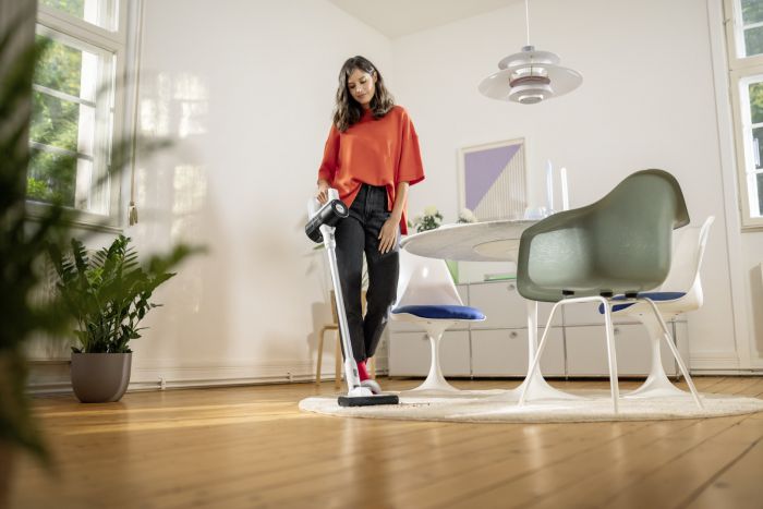 Пилосос Karcher безпровідний KVA 2, конт пил -0.6л, автон. робота до 40хв, вага-2.06кг, білий