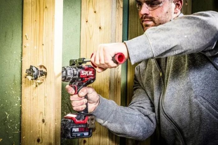 Шурупокрут-дриль ударний акумуляторний SKIL 3085 CA XP безщітковий 20В 1х5А·год 130Нм 600·2100об·хв 1.65кг