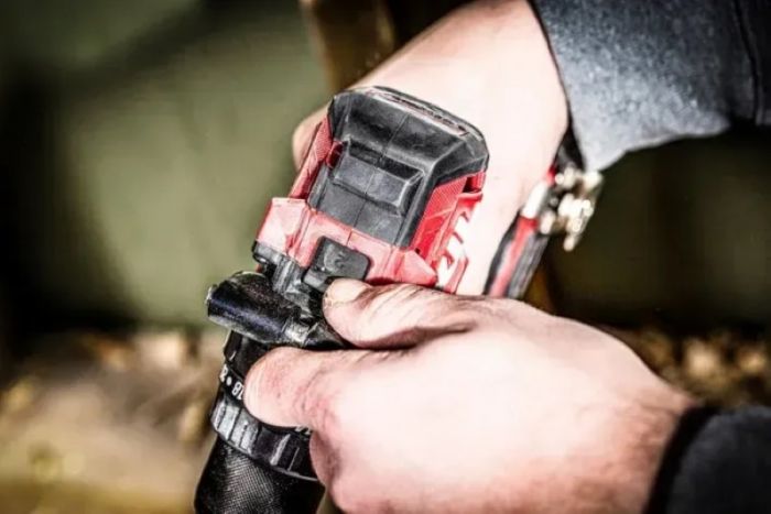 Шурупокрут-дриль ударний акумуляторний SKIL 3085 CA XP безщітковий 20В 1х5А·год 130Нм 600·2100об·хв 1.65кг