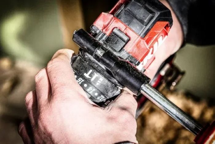 Шурупокрут-дриль ударний акумуляторний SKIL 3085 CA XP 20В 1х5А·год 130Нм 600·2100об·хв 1.65кг