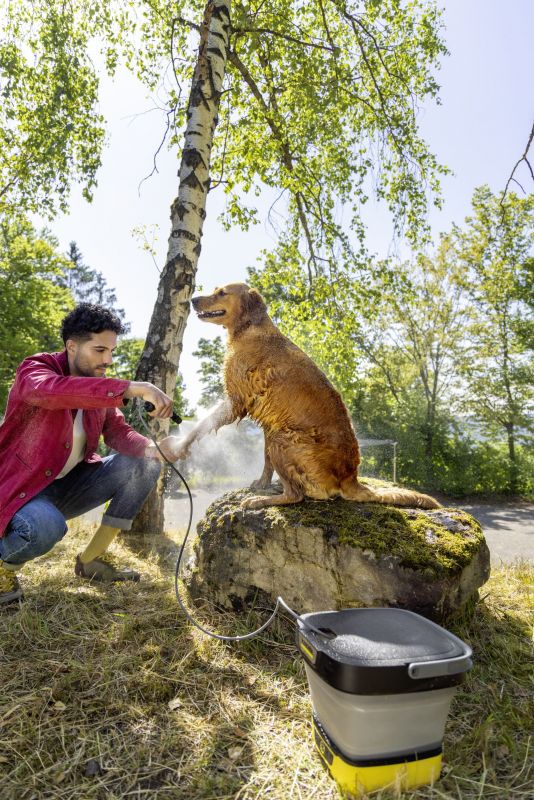 Мінімийка низького тиску акумуляторна Karcher OC 3 Foldable, 120л/год, шланг 1.8м, бак для води 8л, вага 2.2кг, USB-C