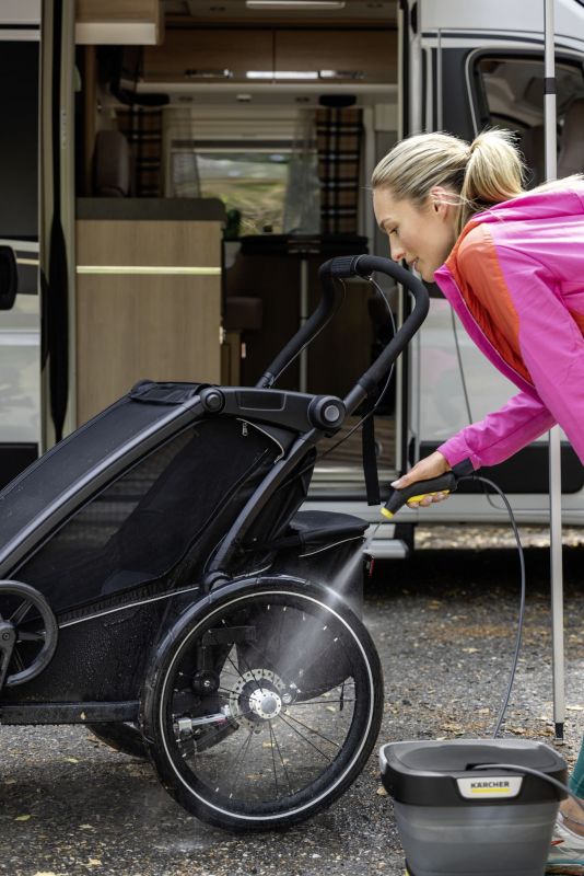 Мінімийка низького тиску акумуляторна Karcher OC 3 Foldable, 120л/год, шланг 1.8м, бак для води 8л, вага 2.2кг, USB-C