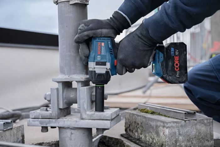 Гайковерт ударний Bosch GDS 18V-750C 18В 2x8А·год до 3000об·хв 270/380/750Нм квадрат 1/2" ЗП GAL1880CV кейс Bluetooth 1.7кг