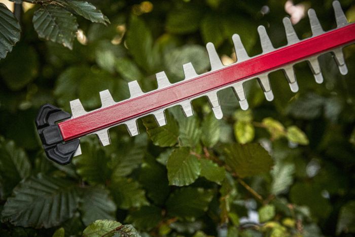 Кущоріз акумуляторний SKIL 0440 CA безщітковий 20В акб 1х2.5А·год 55см крок різу 20мм 2.15кг