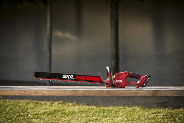 Кущоріз акумуляторний SKIL 0440 CA безщітковий 20В акб 1х2.5А·год 55см крок різу 20мм 2.15кг