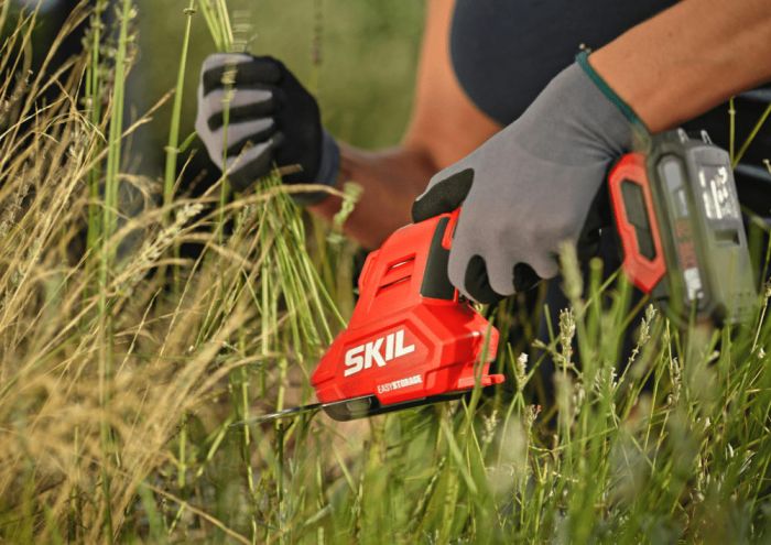 Ножиці для трави акумуляторні SKIL 0630 CA 20В акб 1х2.5А·год + насадка кущоріз 20см крок різу 8мм 1кг