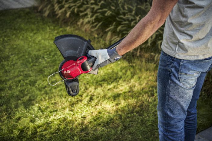 Тример садовий акумуляторний SKIL 0241 CA 20В ліска 30см 1х2.5А·год 2.3кг