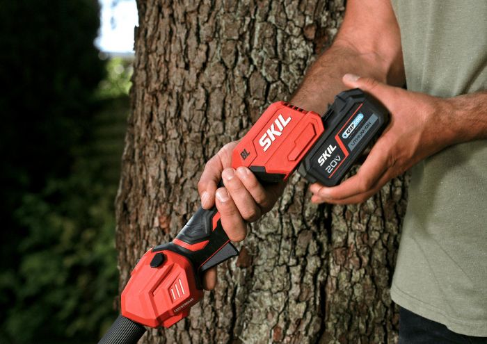 Тример садовий акумуляторний SKIL 0250 CA безщітковий 20В ліска 33см 1х4А·год