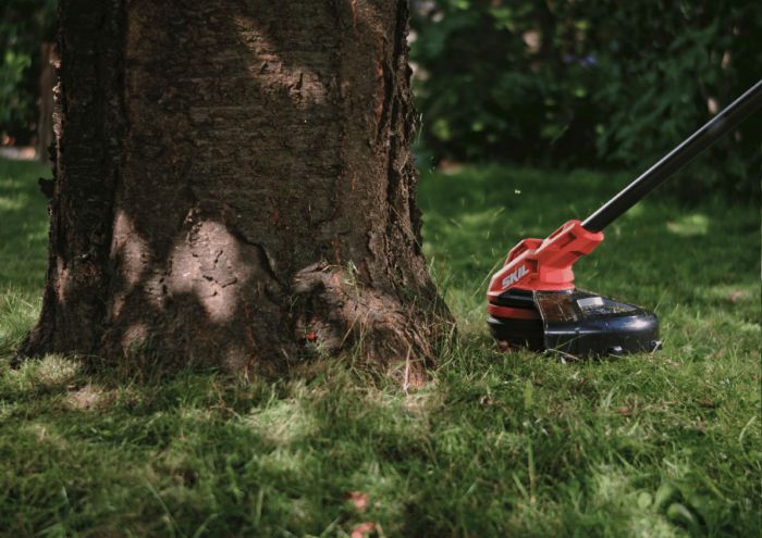 Тример садовий акумуляторний SKIL 0250 CA безщітковий 20В ліска 33см 1х4А·год