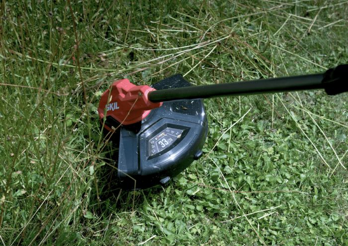 Тример садовий акумуляторний SKIL 0250 CA безщітковий 20В ліска 33см 1х4А·год