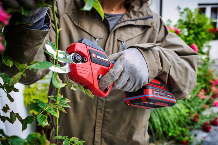 Секатор акумуляторний Einhell GP-LS 18/28 Li BL - Solo, PXC, 18В, безщітковий, товщ. 28/14 мм, сталь SK5, 0.82 кг (без АКБ і ЗП)