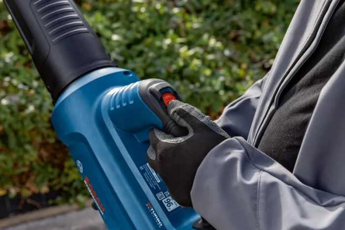 Повітродув садовий акумуляторний Bosch AdvancedLeafBlower 18В-750 198 км/год 2.8кг без АКБ і ЗП