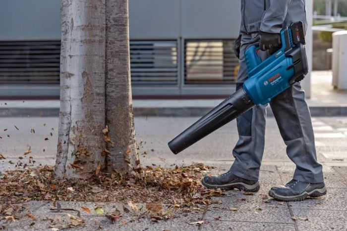 Повітродув садовий акумуляторний Bosch AdvancedLeafBlower 18В-750 198 км/год 2.8кг без АКБ і ЗП