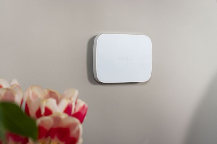 Інтелектуальна централь U-Prox MPX L White, wi-fi, 2 LTE, фотоверіфікація, бездротова, білий
