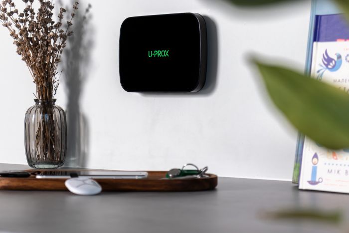 Інтелектуальна централь U-Prox MPX L Black, wi-fi, 2 LTE, фотоверіфікація, бездротова, чорний