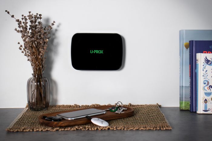 Інтелектуальна централь U-Prox MPX L Black, wi-fi, 2 LTE, фотоверіфікація, бездротова, чорний