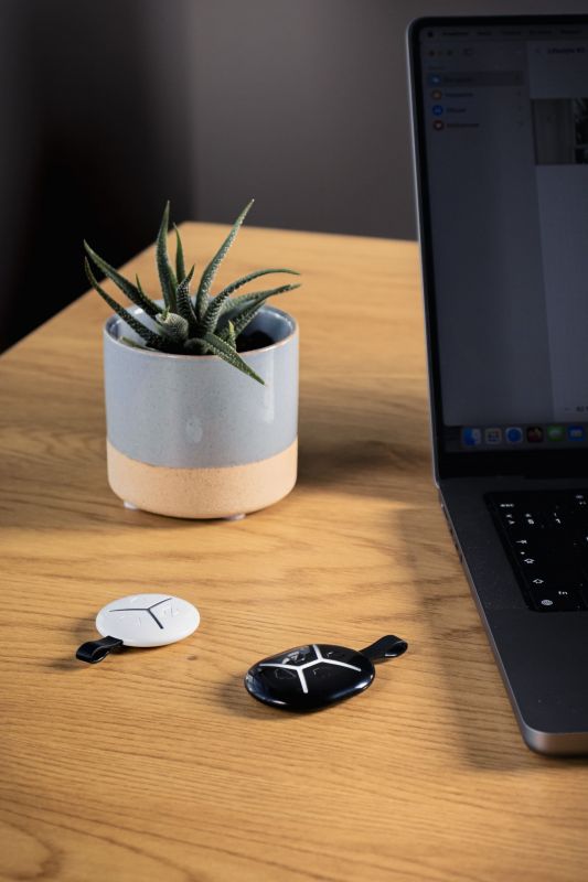 Брелок U-Prox Keyfob White, 3 кнопки, бездротовий, білий