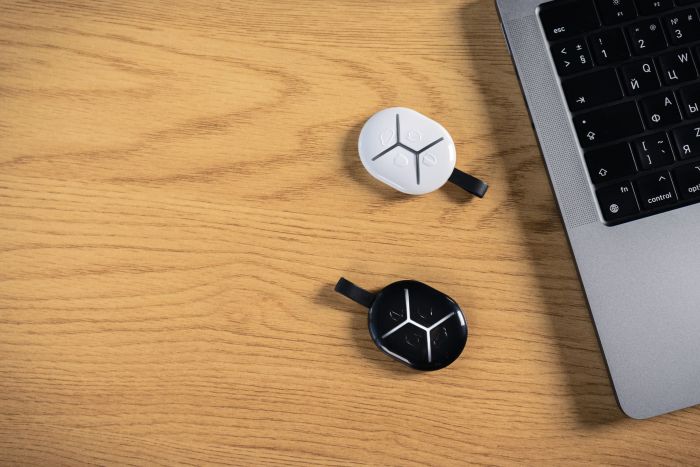 Брелок U-Prox Keyfob B4 Black, 4 кнопки, бездротовий, чорний