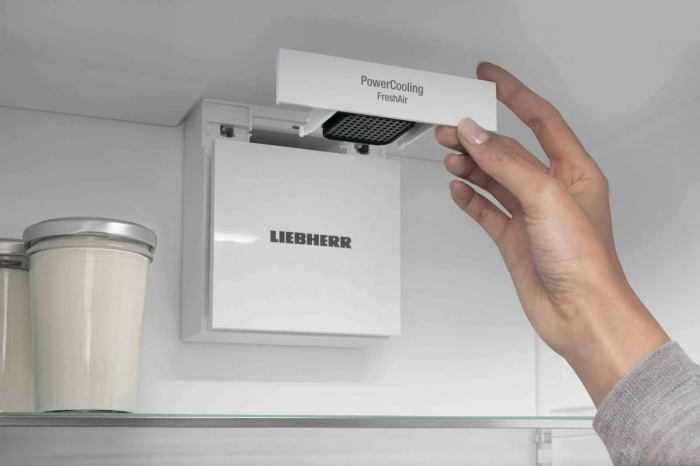 Холодильник Liebherr вбудований з нижн. мороз., 193.8x55.9х54.6, холод.відд.-215л, мороз.відд.-70л, 2дв., A++, NF, диспл внутр., білий