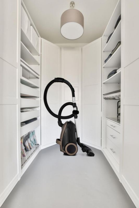 Пилосос Gorenje мішковий, 850Вт, конт пил -3л, HEPA, сенсорне упр, телескоп трубка, бронзовий