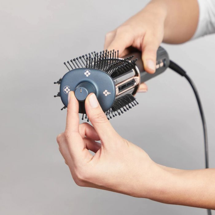 Фен-щітка Rowenta Air Brush 3D, 1200Вт, 3 режими, іоніз-я, хол. обдув, функція фену, кераміка, чорно-золотий