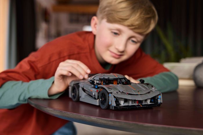 Конструктор LEGO Technic Koenigsegg Jesko Absolut — сірий гіперкар