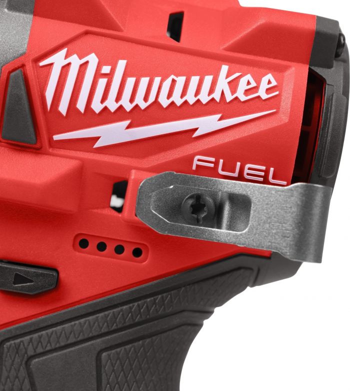 Гвинтоверт ударний акумуляторний Milwaukee M12 FID2-202X 12В АКБ 2х2А·год 0-4000об·хв 170Нм 1/4" ЗП C12C жилет кейс