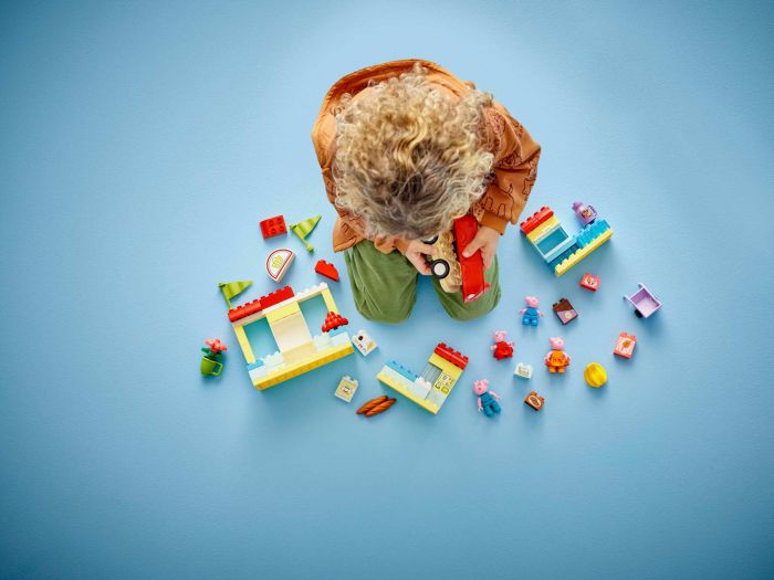Конструктор LEGO DUPLO Peppa Pig Супермаркет Пеппи
