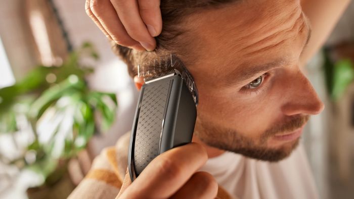 Машинка для стриження  Philips Series 7000, акум., роторний мотор, насадок-3, кейс,ножиці, гребінець в компл, сталь, чорно-сірий