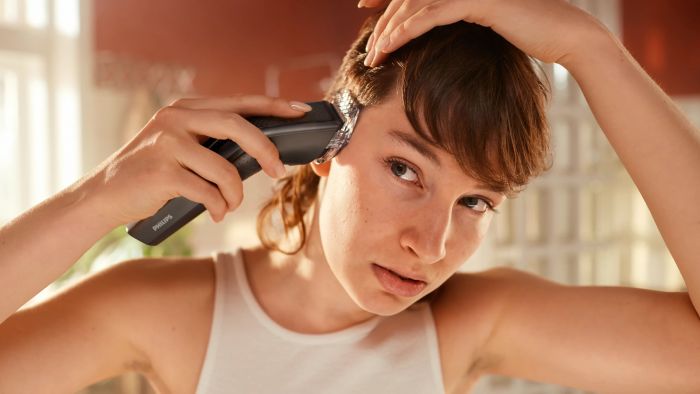 Машинка для стриження  Philips Series 7000, акум., роторний мотор, насадок-3, кейс,ножиці, гребінець в компл, сталь, чорно-сірий