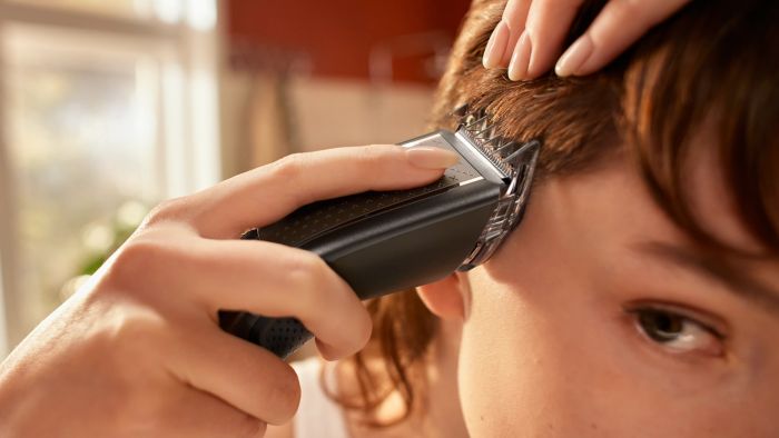 Машинка для стриження  Philips Series 7000, акум., роторний мотор, насадок-3, кейс,ножиці, гребінець в компл, сталь, чорно-сірий