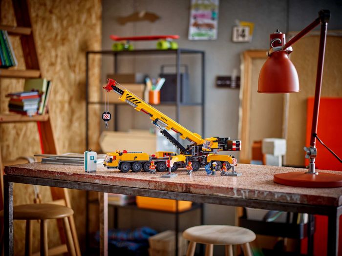 Конструктор LEGO City Жовтий пересувний будівельний кран