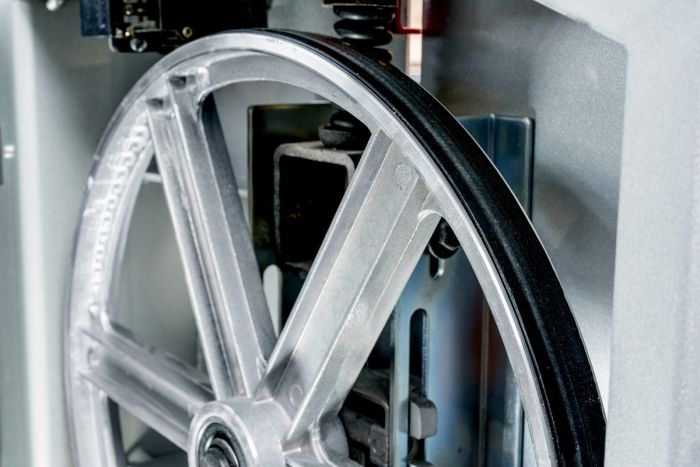 Пила стрічкова Metabo BAS 318 PRECISION WNB 900Вт висота різу 170мм опора 560x400мм 79кг